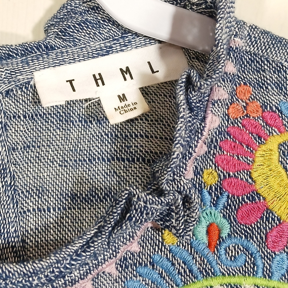 THML Blue Embroidered Boho Blouse Medium Linen Blend Lace Trim - Picture 8 of 9